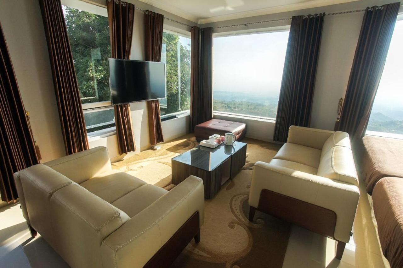 De Villa Cetho Karanganyar (Surakarta) Exterior foto